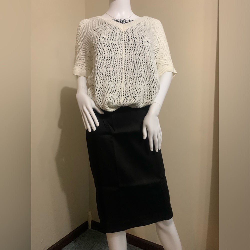 Fendi black pencil skirt slit satin textured lined zipper vintage 42